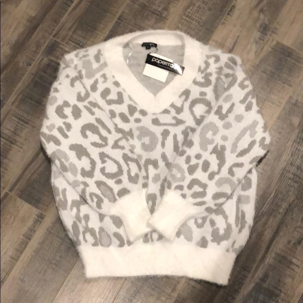 Papermoon sweater